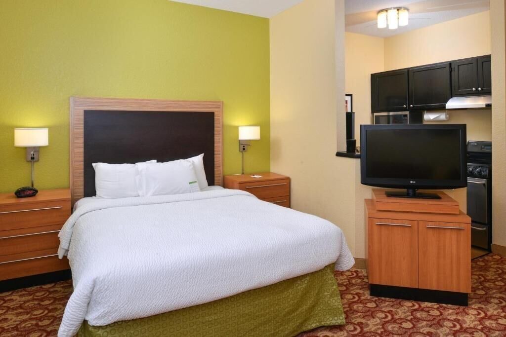 Photo of Bedroom in Doral