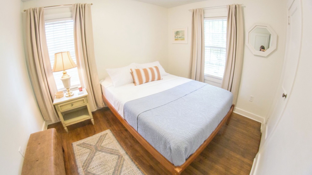 Photo of Bedroom in Fondren