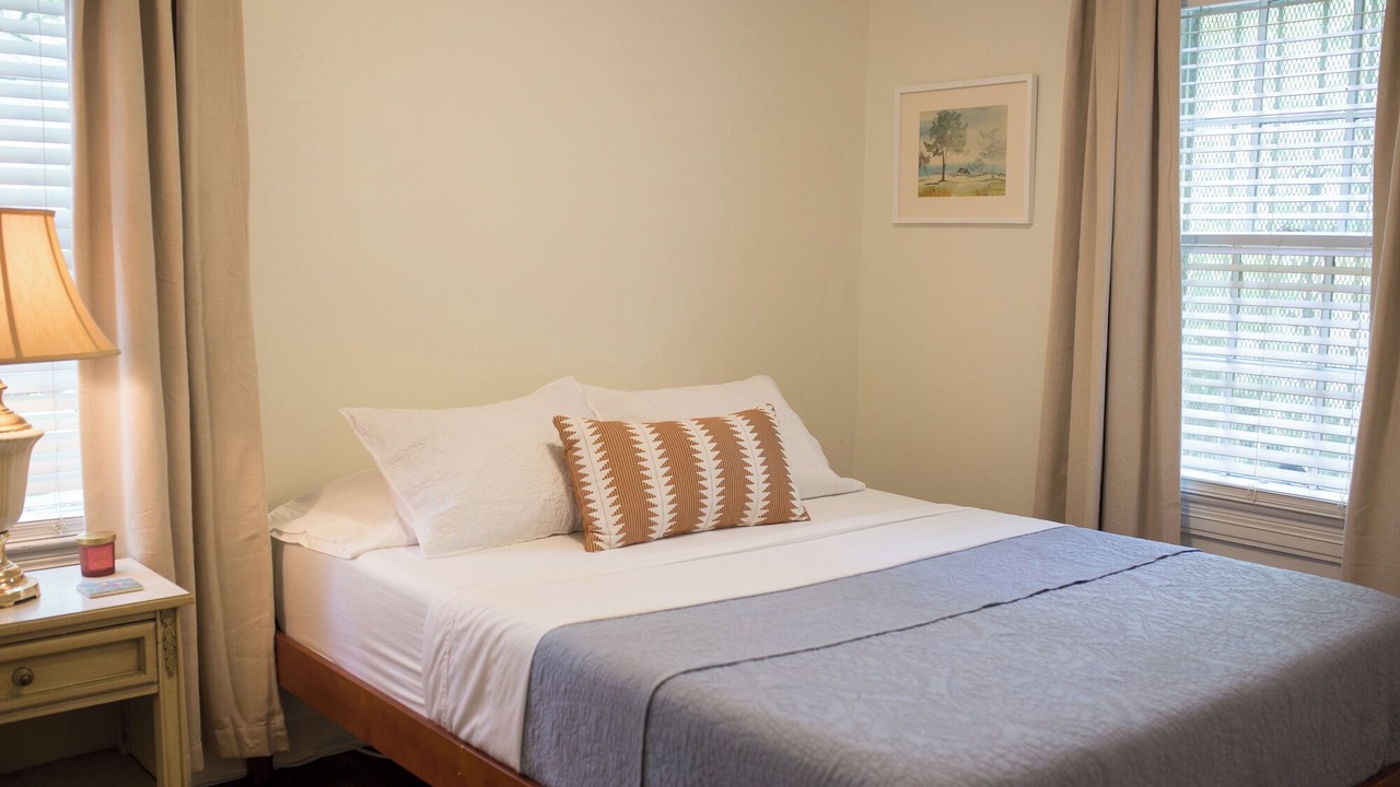 Photo of Bedroom in Fondren