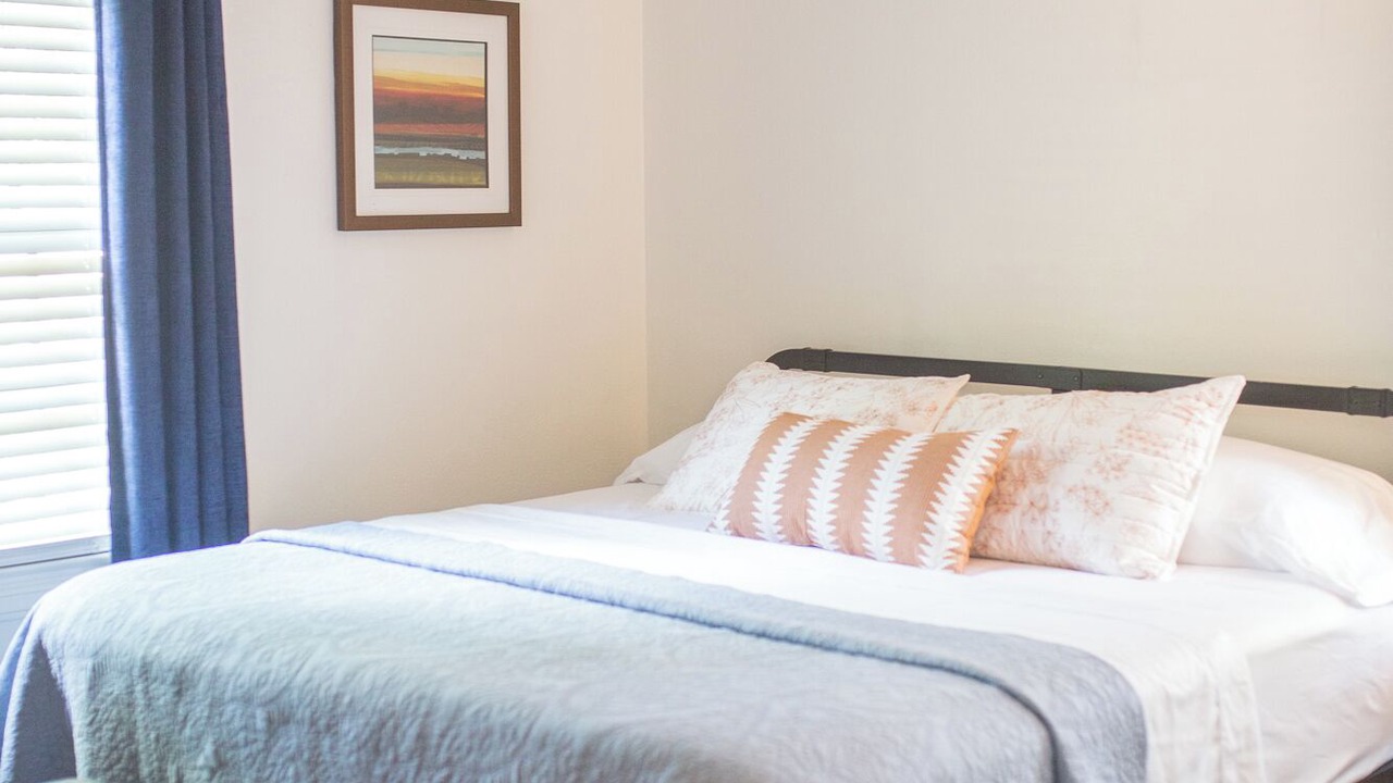 Photo of Bedroom in Fondren