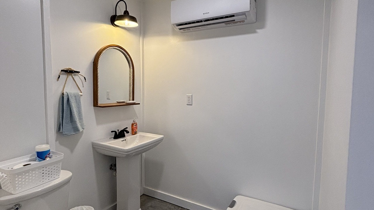 Photo of Bathroom in Hackberry