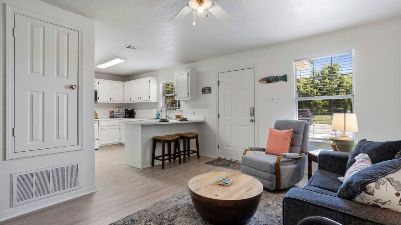 Photo of Bedroom in Mississippi City