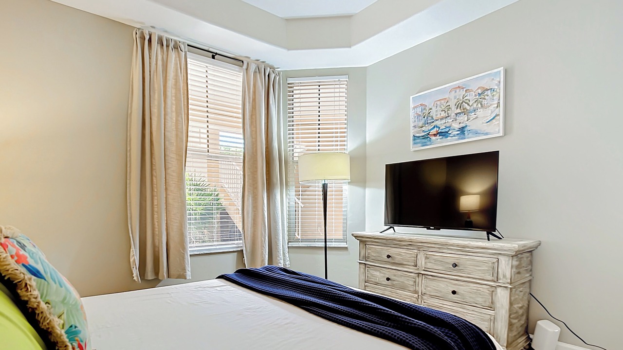 Photo of Bedroom in Tropical Cove