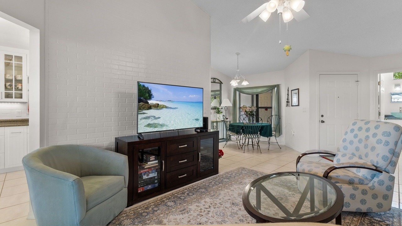 Photo of Livingroom in Myrtle Trace