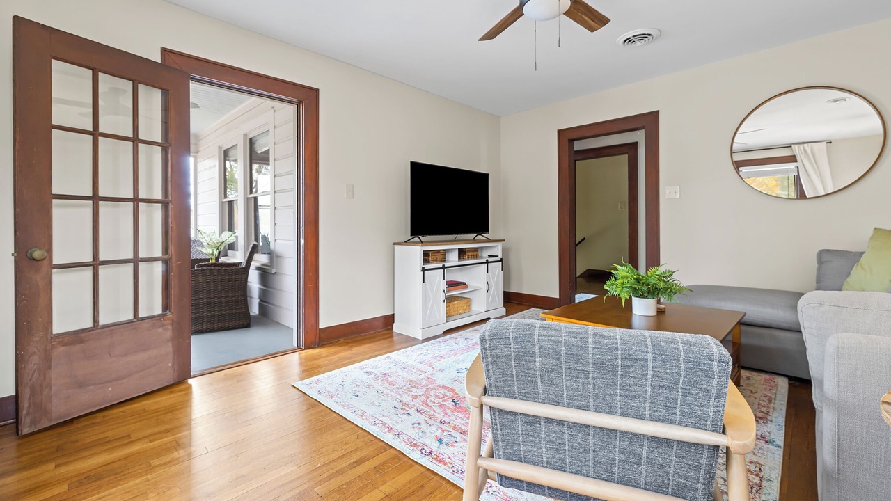 Photo of Livingroom in Pineville