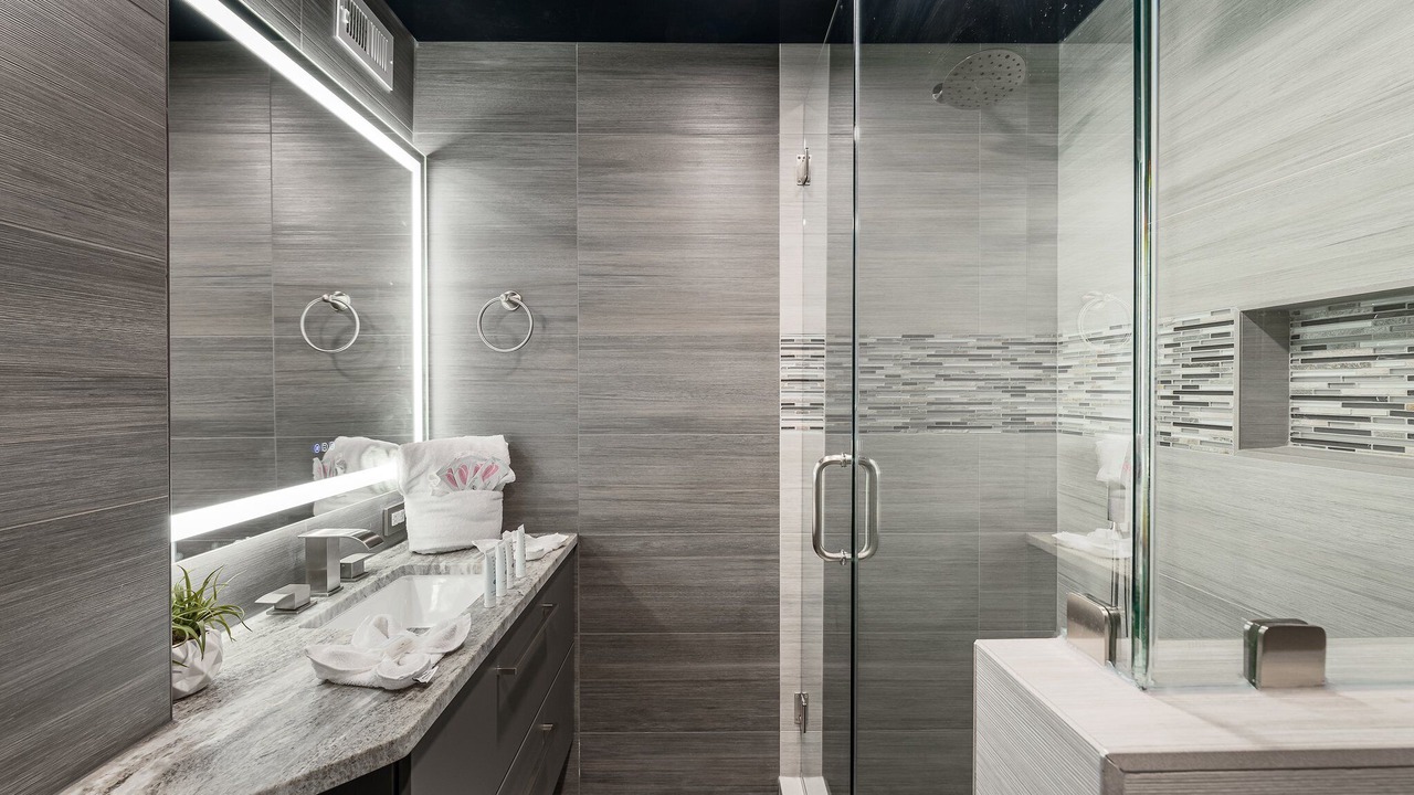Photo of Bathroom in Upper Grand Lagoon