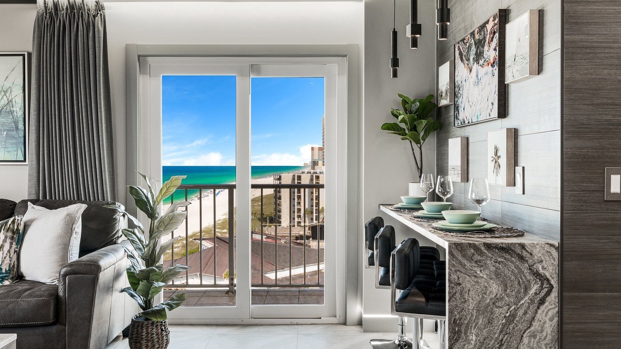 Photo of Livingroom in Upper Grand Lagoon