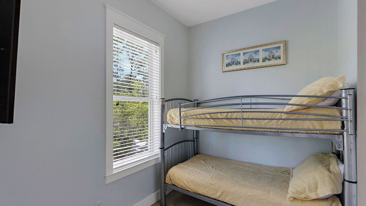 Photo of Bedroom in Treetop