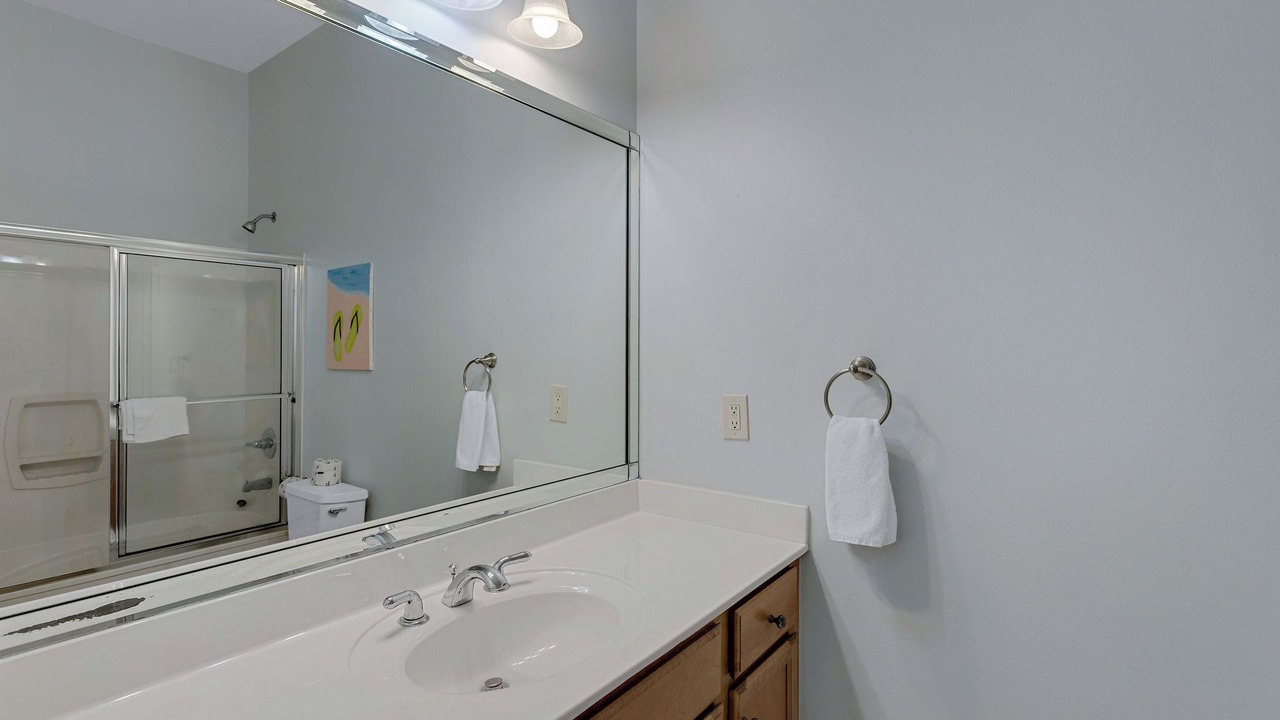 Photo of Bathroom in Treetop