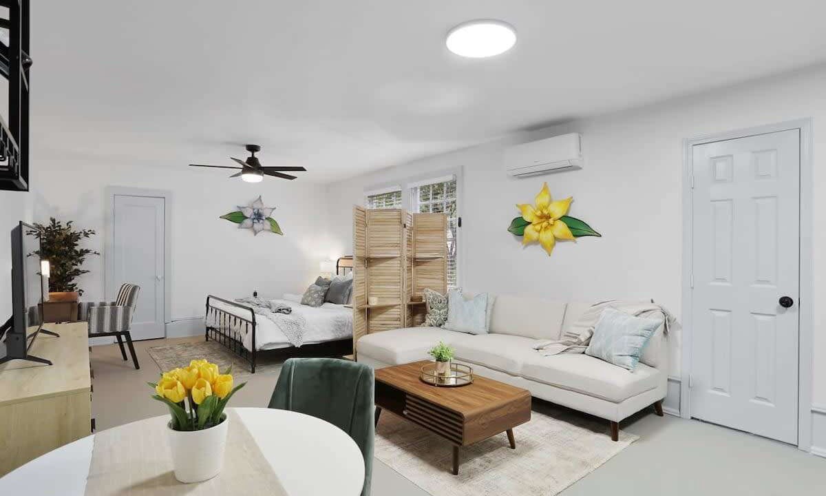 Photo of Livingroom in Broadmoor
