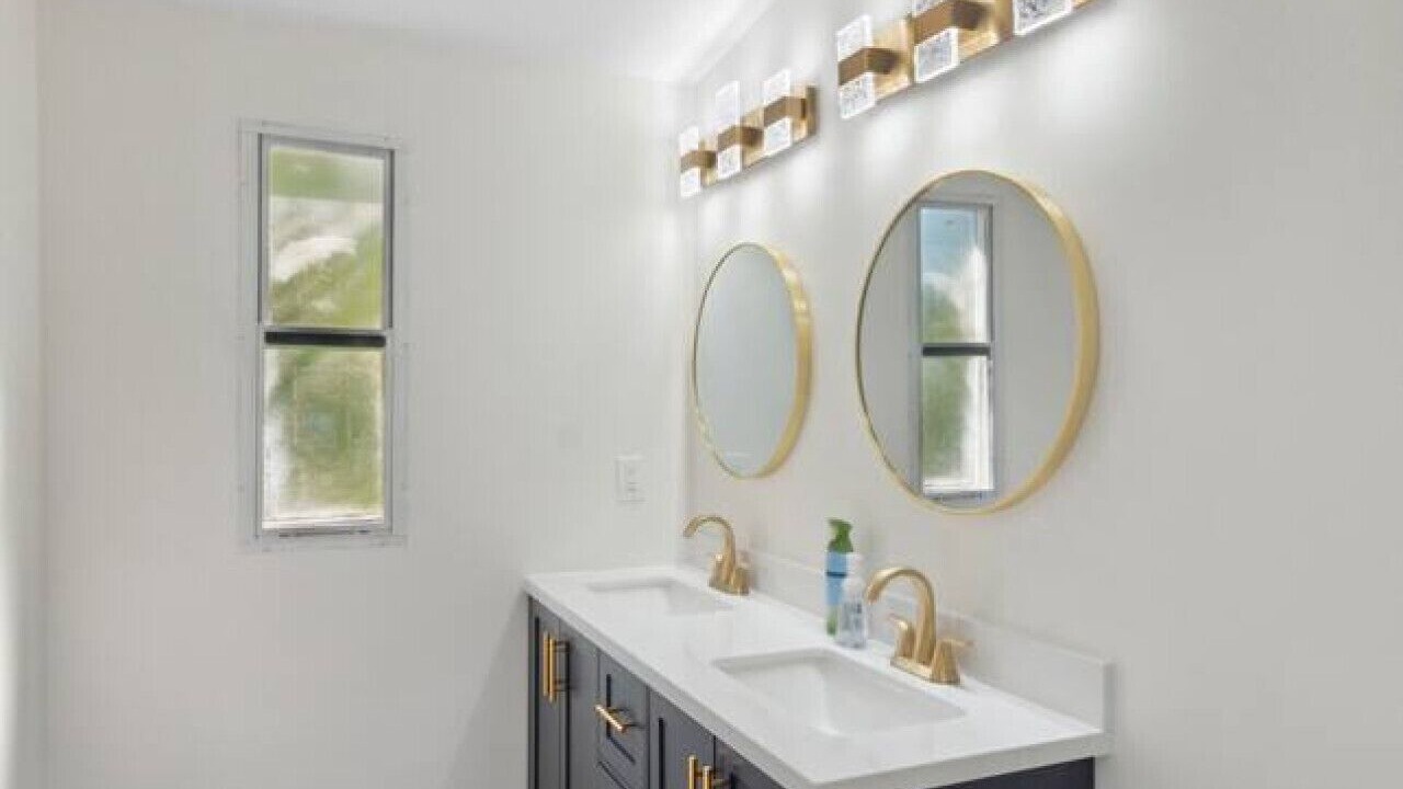 Photo of Bathroom in East Point