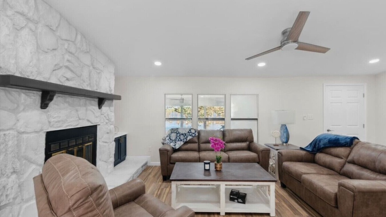 Photo of Livingroom in East Point