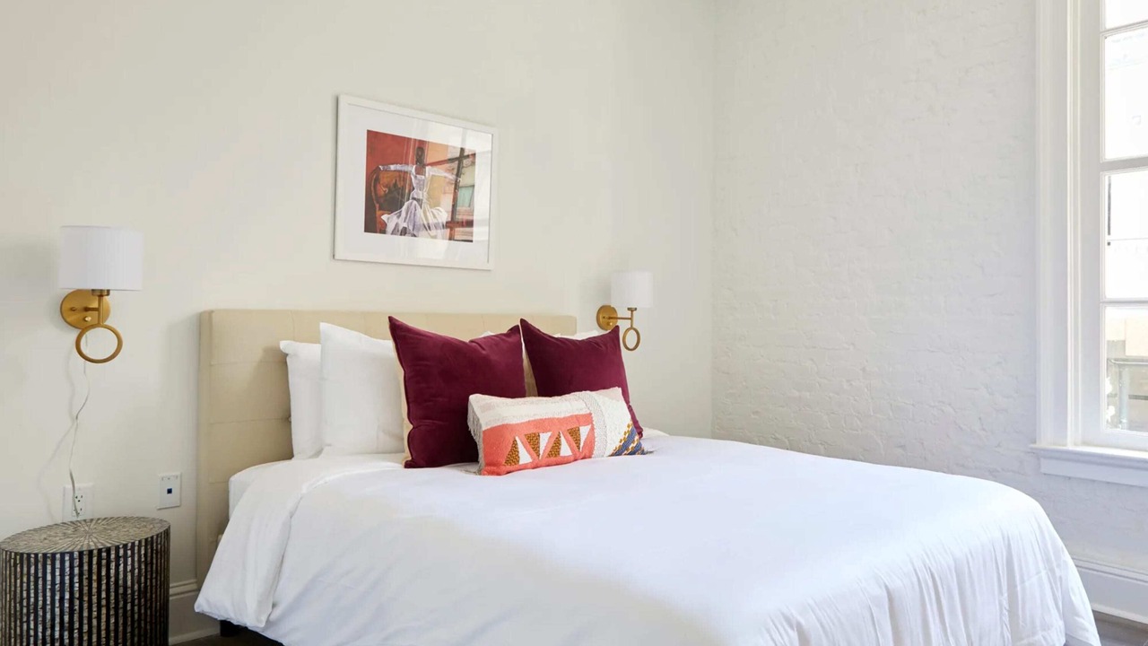 Photo of Bedroom in Central Business District
