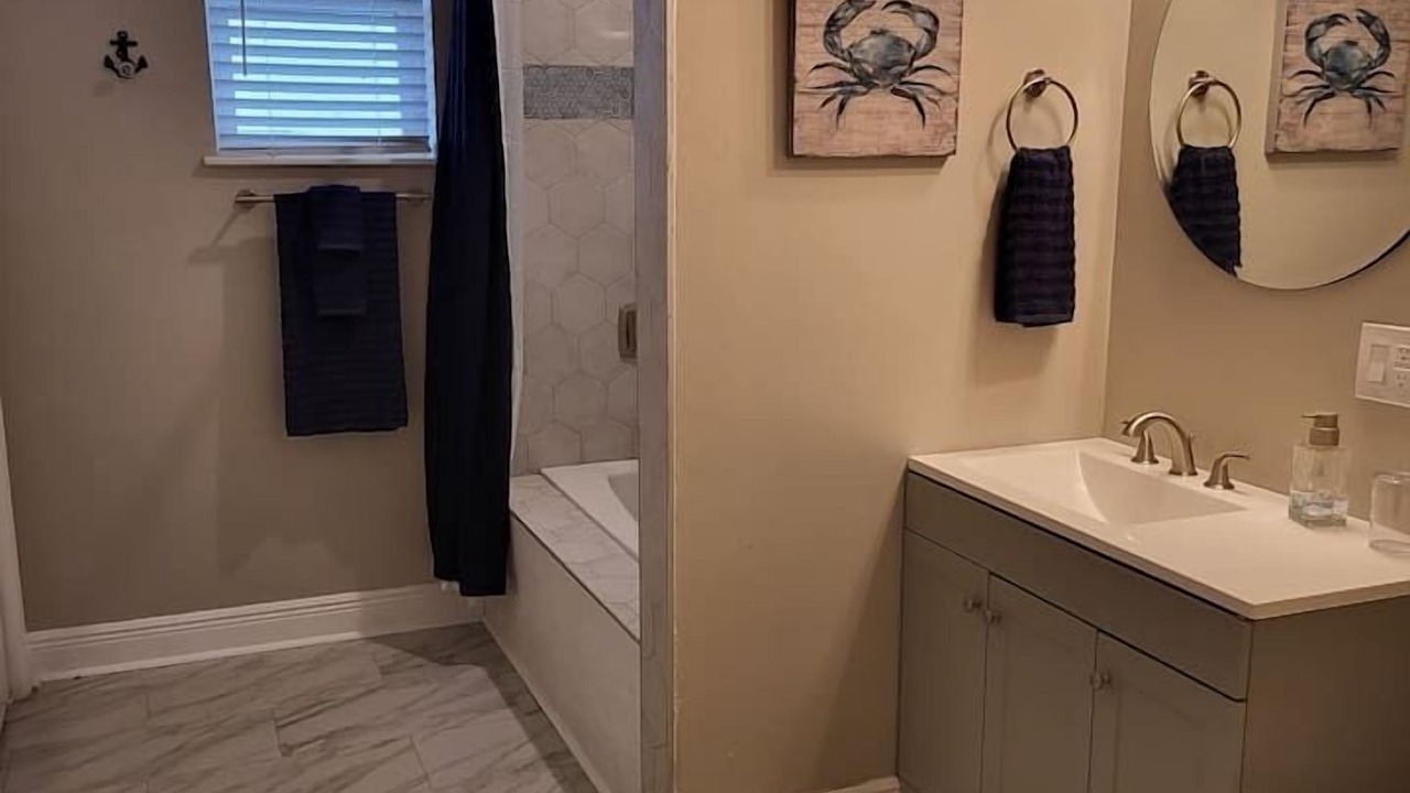 Photo of Bathroom in Lake Catherine