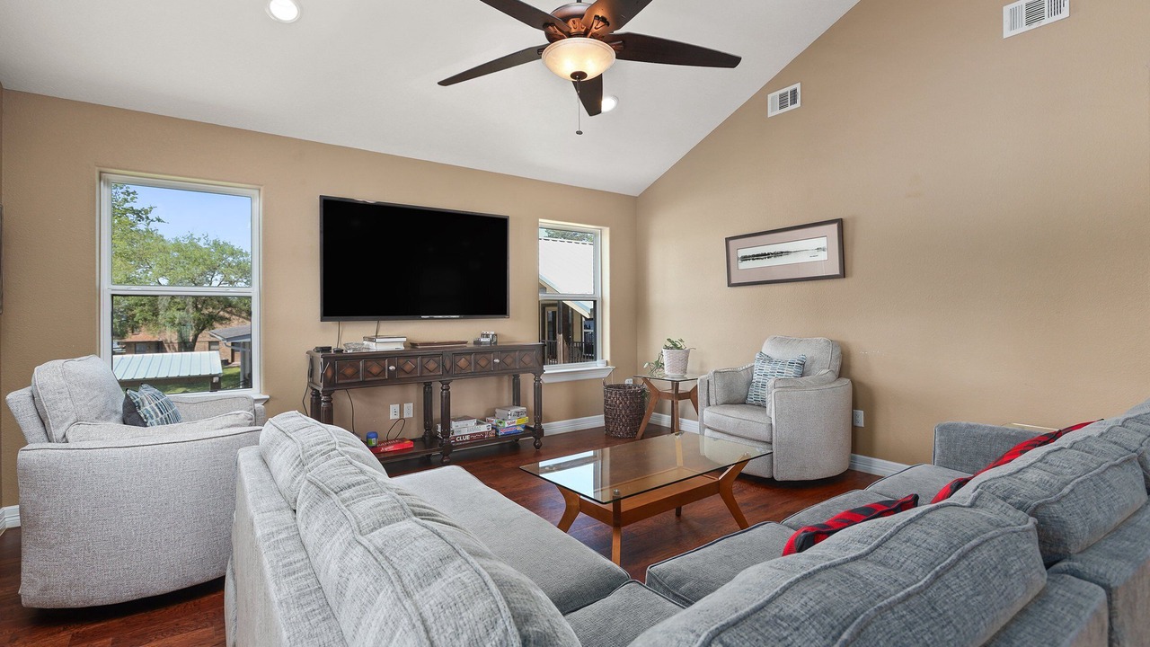 Photo of Livingroom in Blanchard