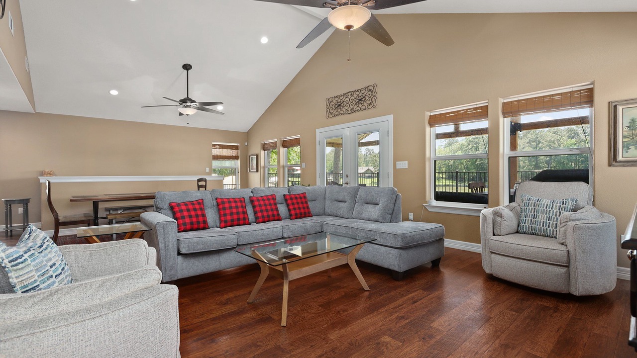 Photo of Livingroom in Blanchard