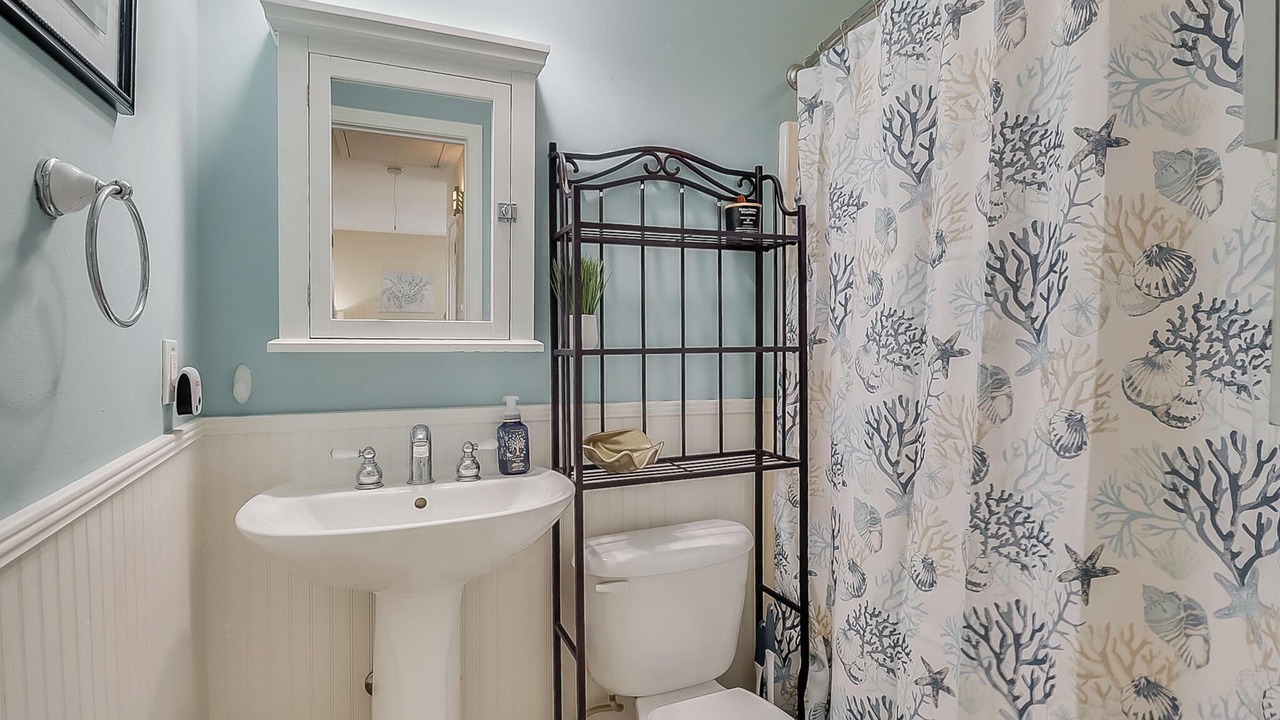 Photo of Bathroom in Shoreline Park