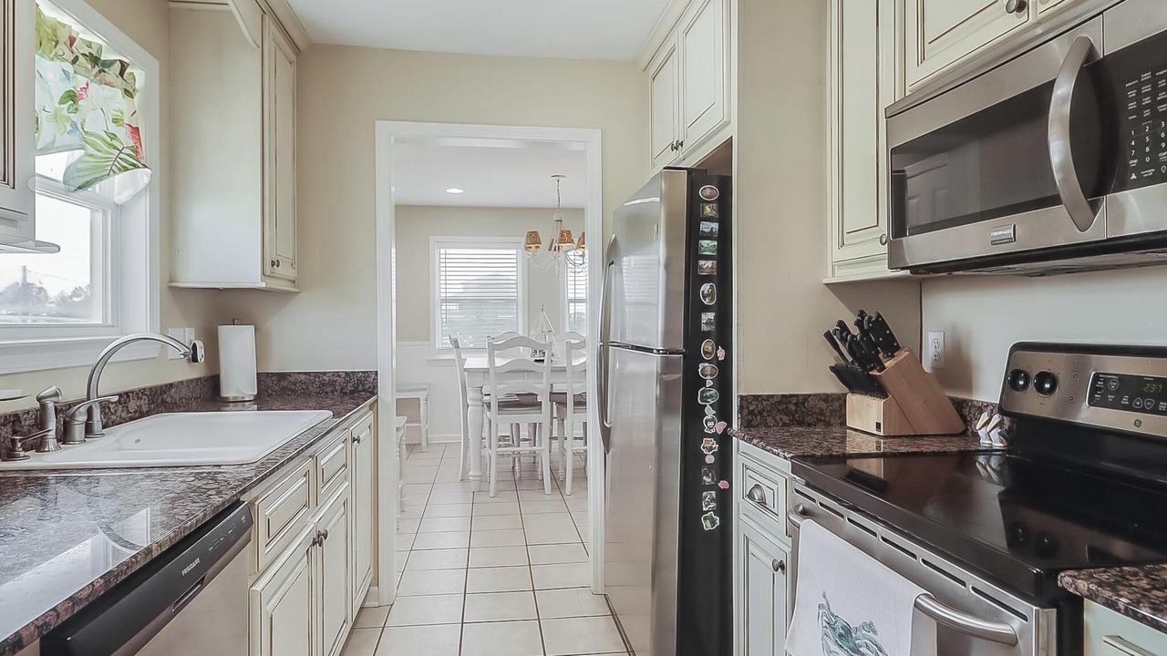 Photo of Kitchen in Shoreline Park