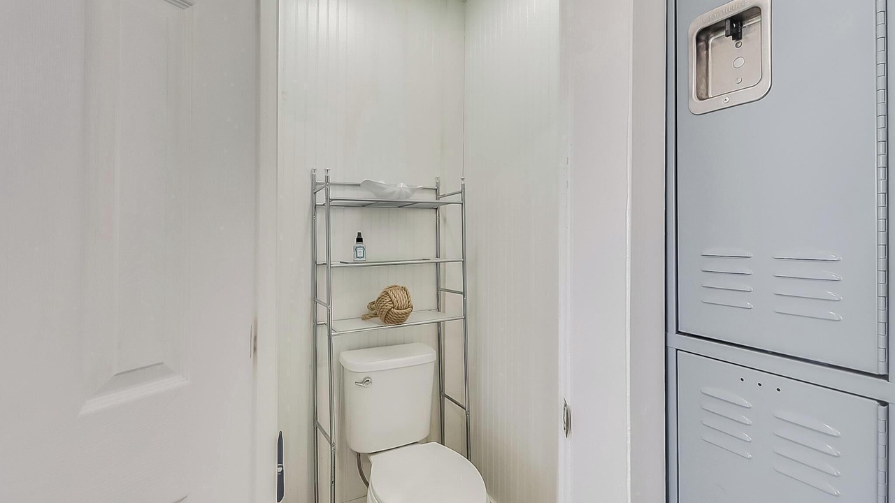 Photo of Bathroom in Shoreline Park
