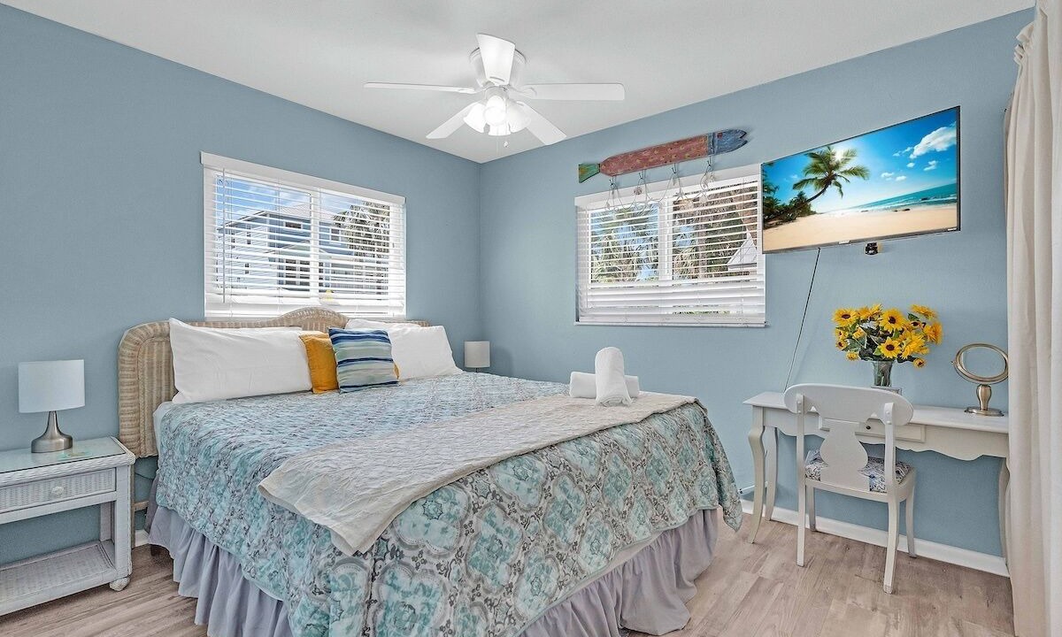 Photo of Bedroom in Holmes Beach