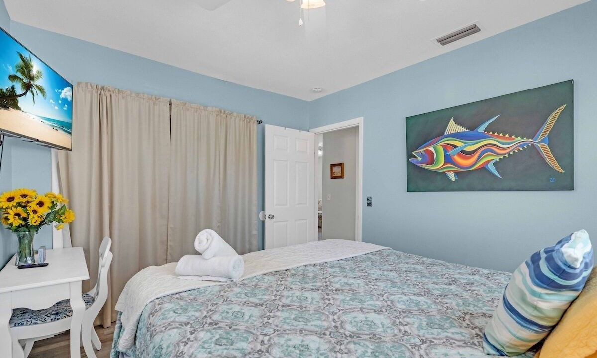 Photo of Bedroom in Holmes Beach