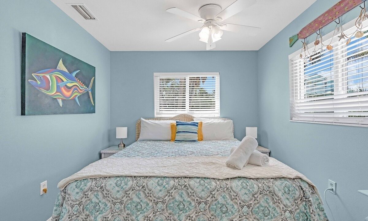 Photo of Bedroom in Holmes Beach