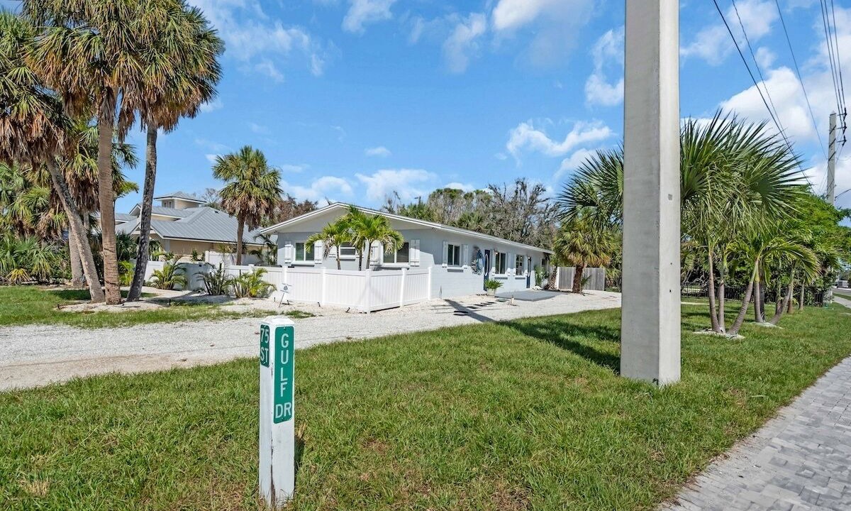 Photo of Outdoor in Holmes Beach