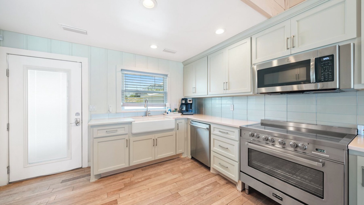 Photo of Kitchen in Bahama Beach
