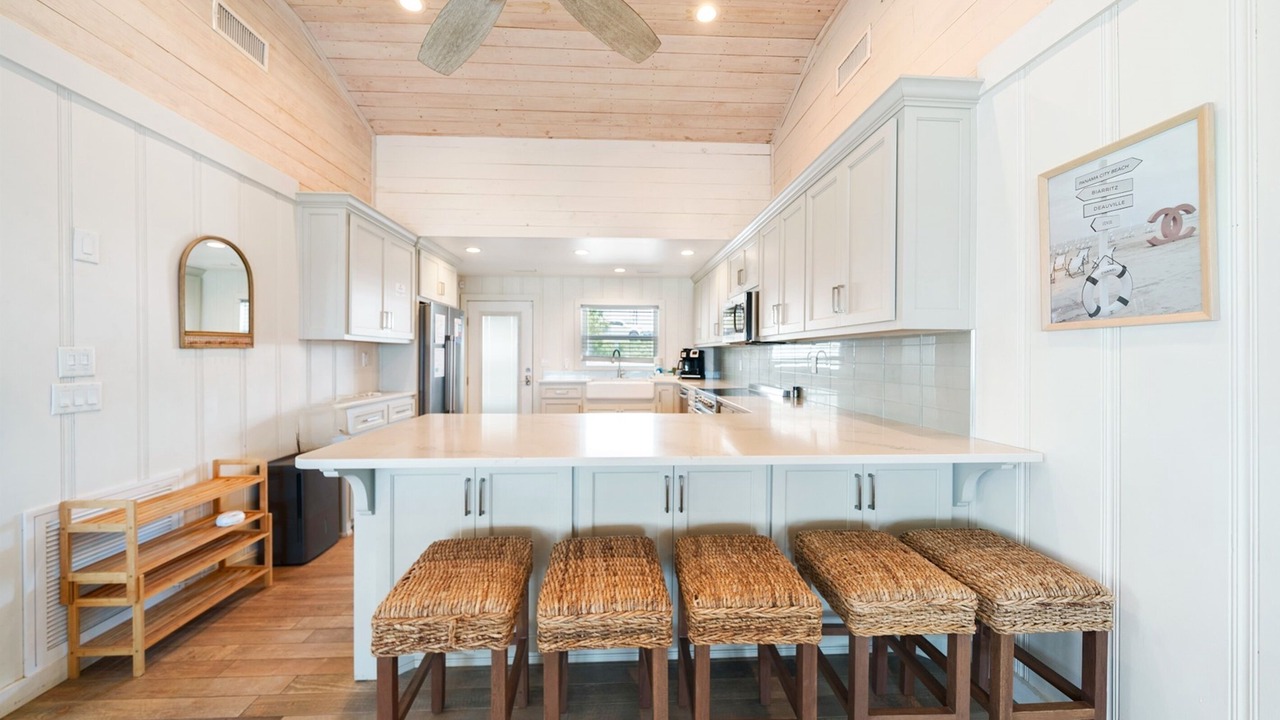 Photo of Kitchen in Bahama Beach