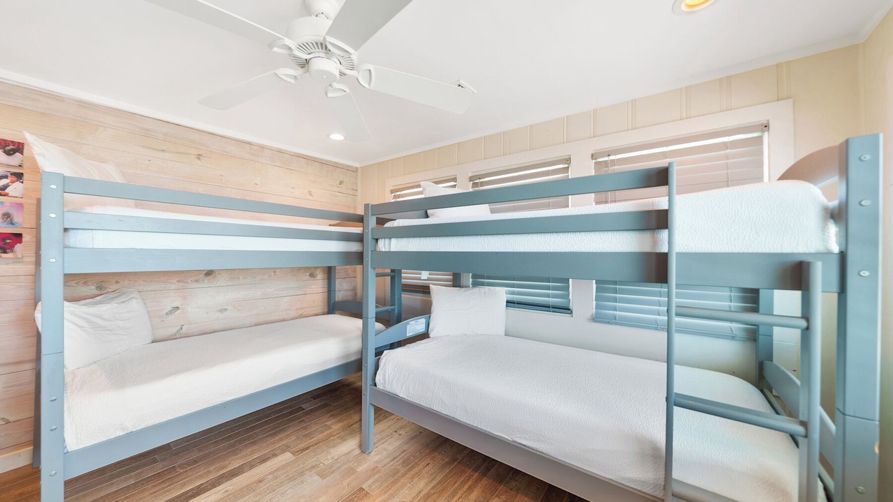 Photo of Bedroom in Bahama Beach