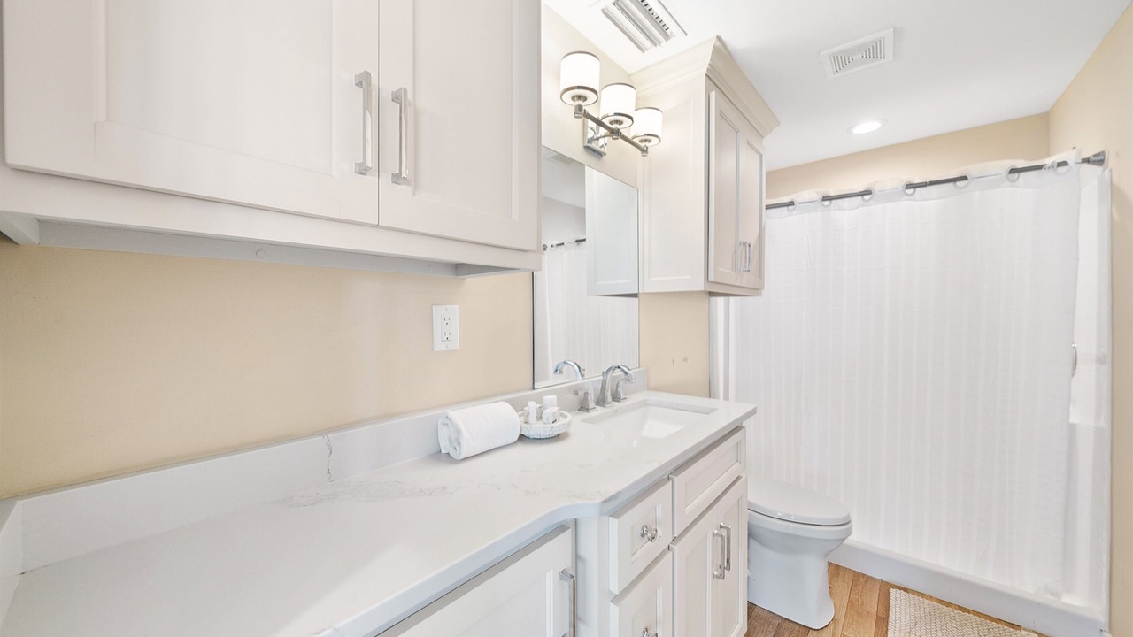 Photo of Bathroom in Bahama Beach
