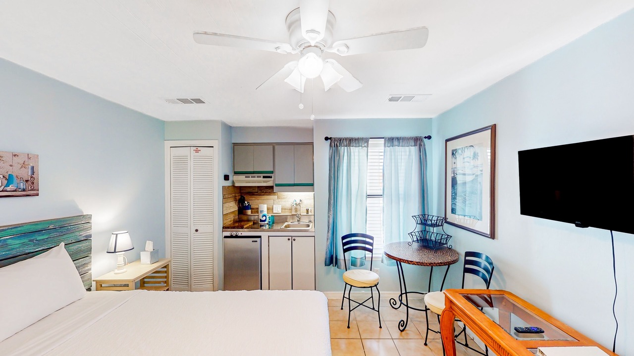 Photo of Bedroom in Gulf Lagoon Beach