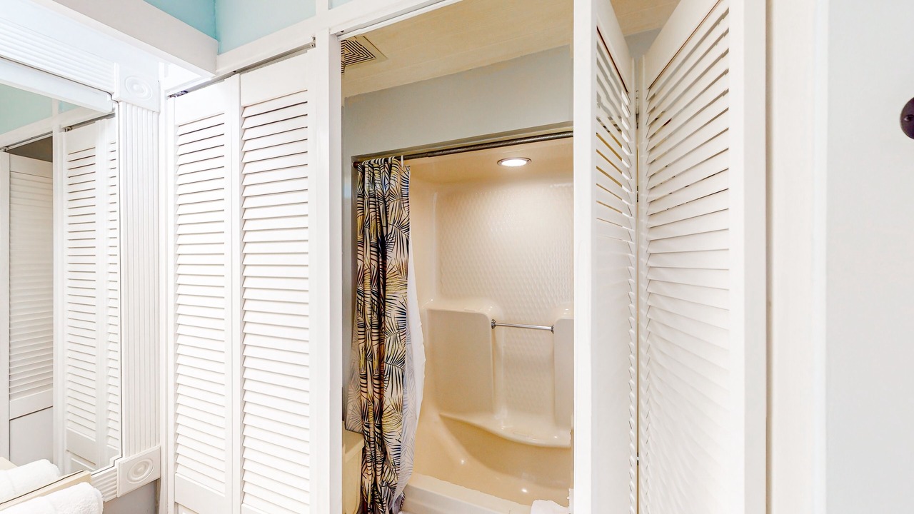 Photo of Bathroom in Gulf Lagoon Beach