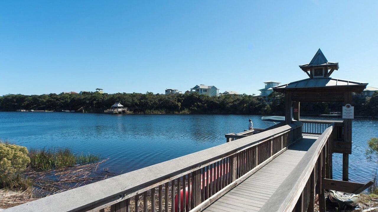 Photo of Outdoor in Lakeside at Blue Mountain Beach