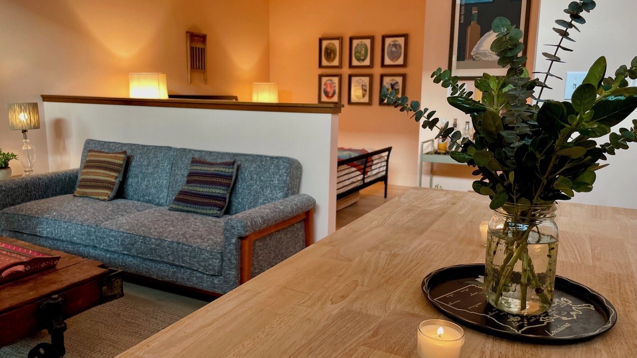 Photo of Livingroom in Downtown