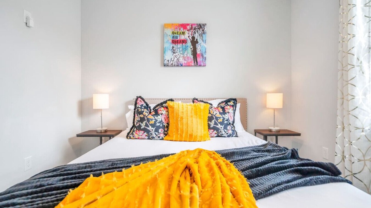 Photo of Bedroom in Tulane - Gravier