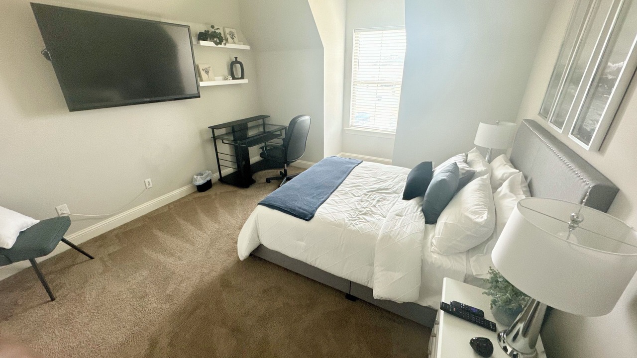 Photo of Bedroom in Shreveport