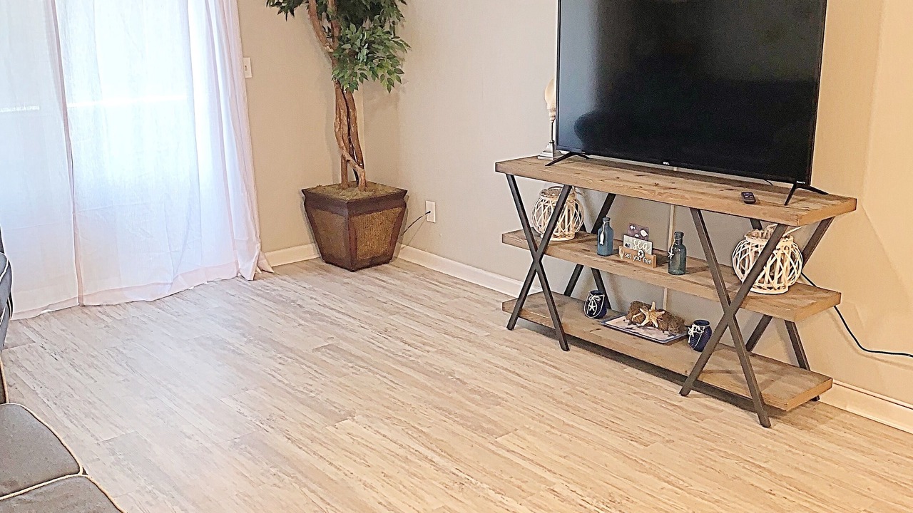 Photo of Livingroom in Mary Esther
