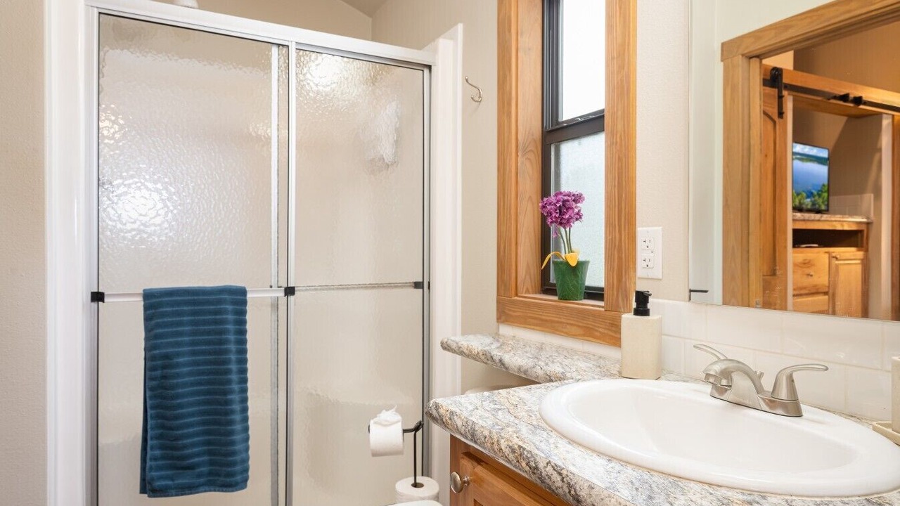 Photo of Bathroom in Hemphill