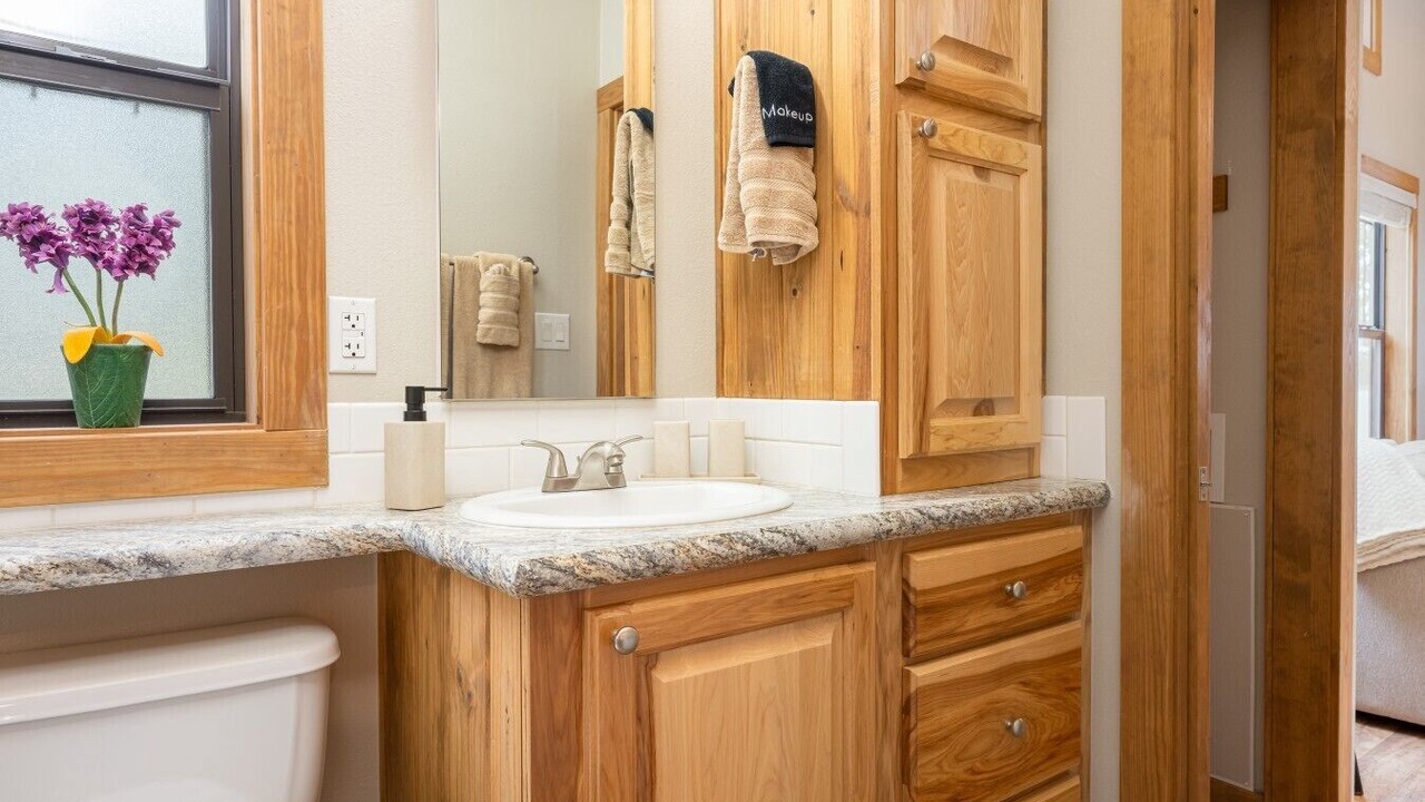 Photo of Bathroom in Hemphill