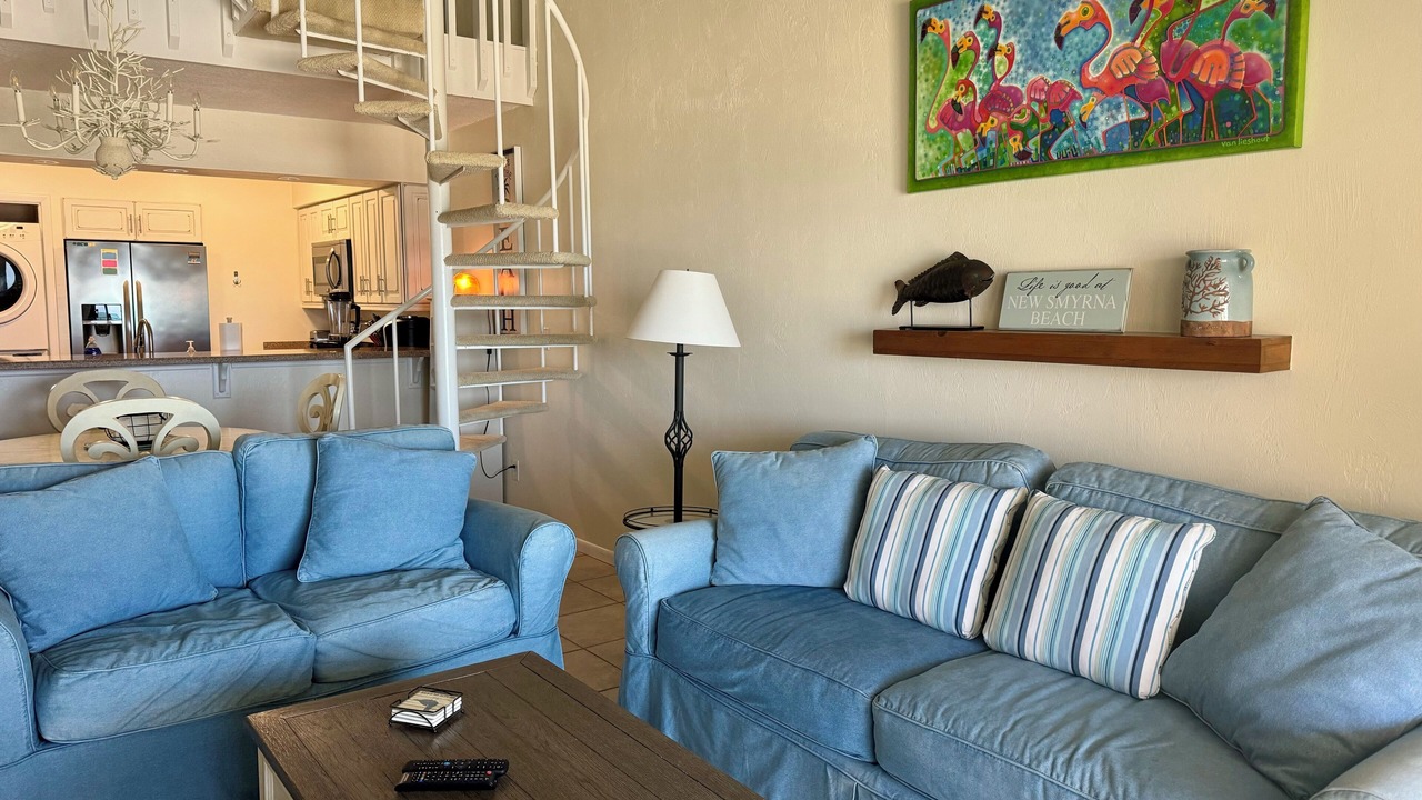 Photo of Livingroom in New Smyrna Beach