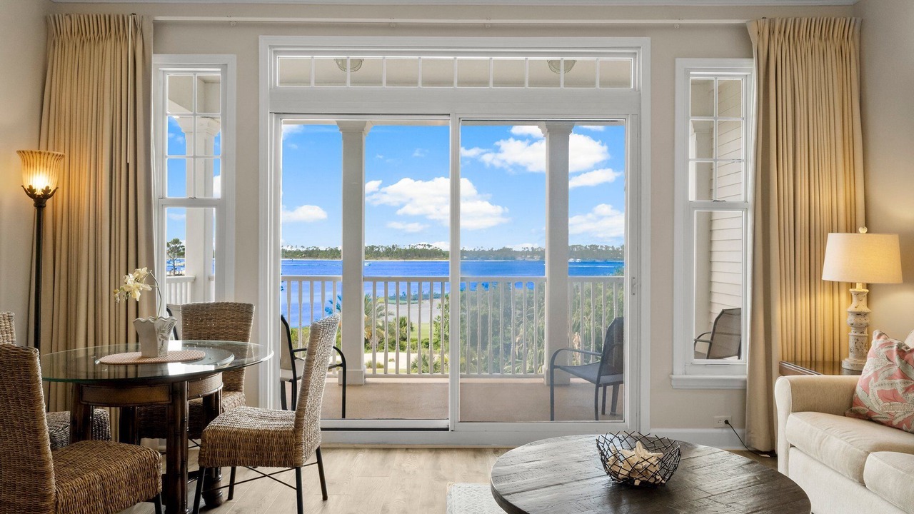 Photo of Bedroom in Upper Grand Lagoon