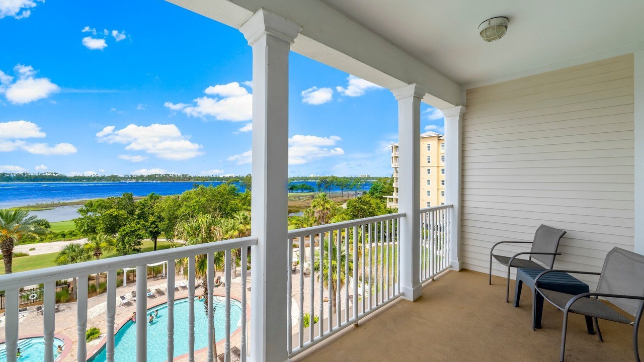 Photo of Patio Balcony in Upper Grand Lagoon