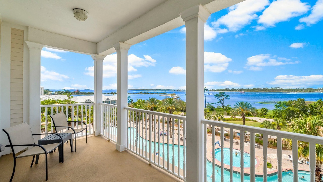 Photo of Patio Balcony in Upper Grand Lagoon