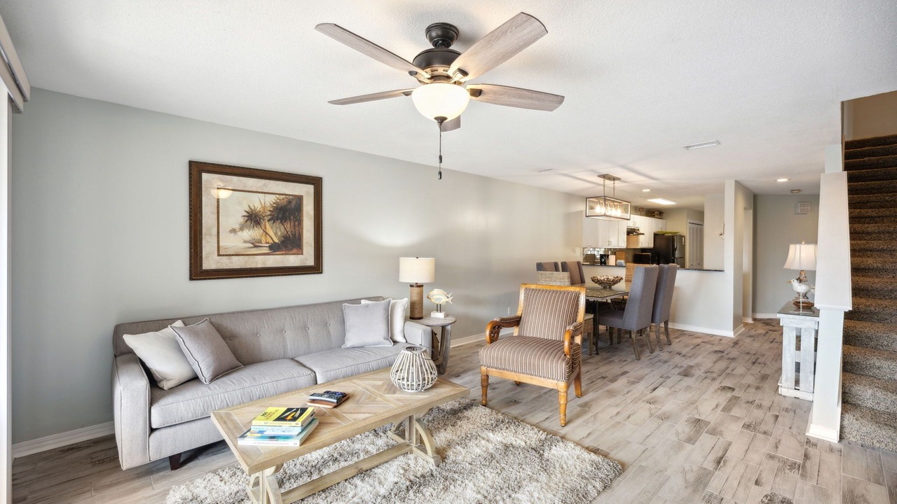 Photo of Livingroom in Upper Grand Lagoon