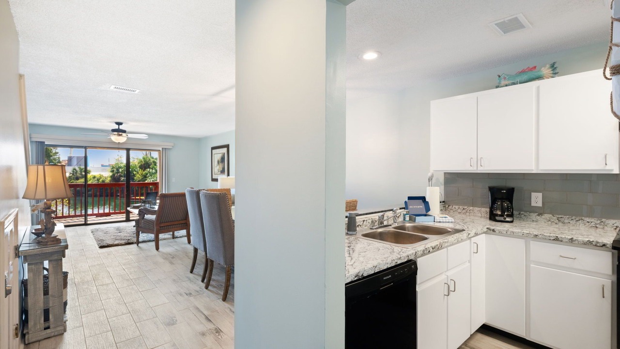 Photo of Kitchen in Upper Grand Lagoon