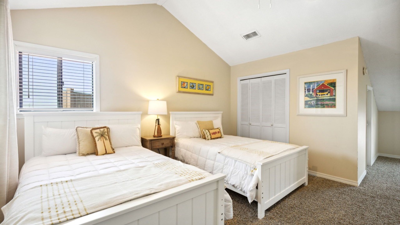 Photo of Bedroom in Upper Grand Lagoon