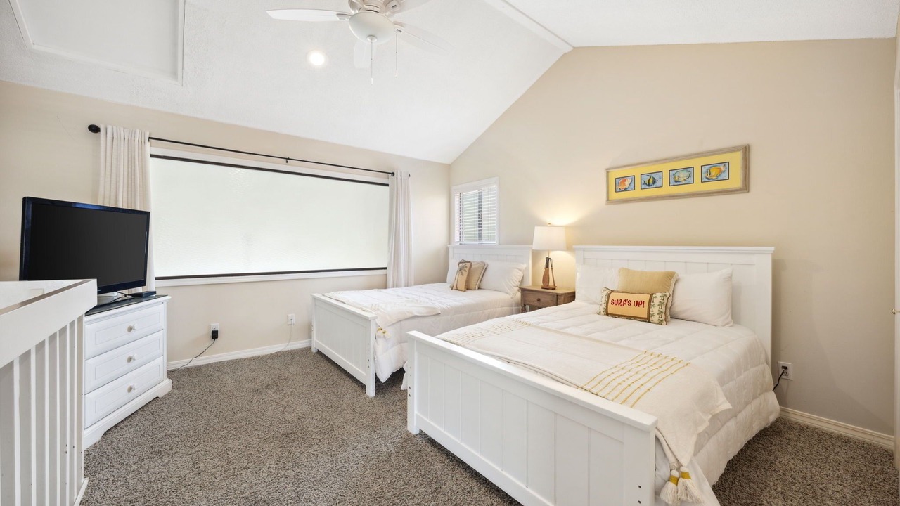 Photo of Bedroom in Upper Grand Lagoon