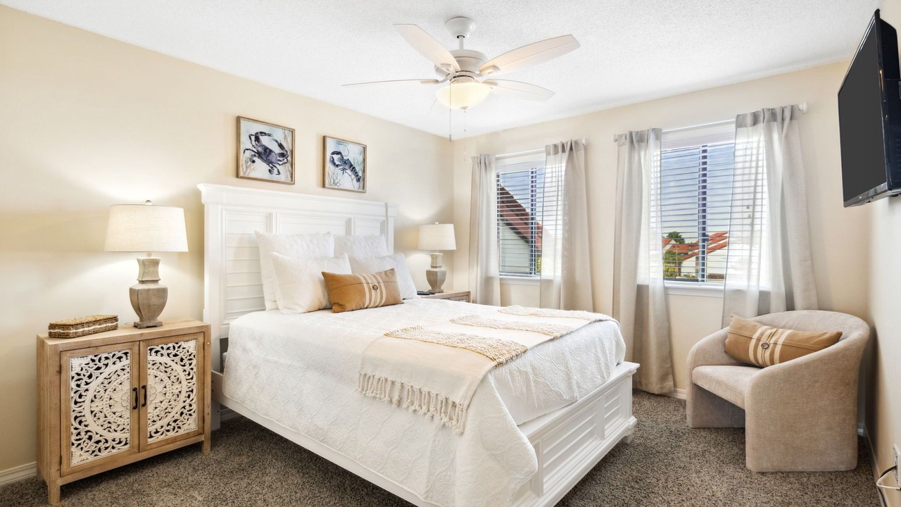 Photo of Bedroom in Upper Grand Lagoon