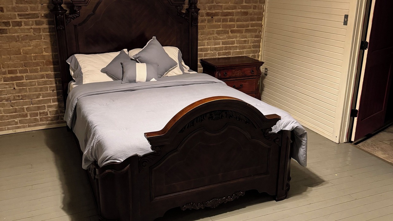 Photo of Bedroom in Mineral Springs